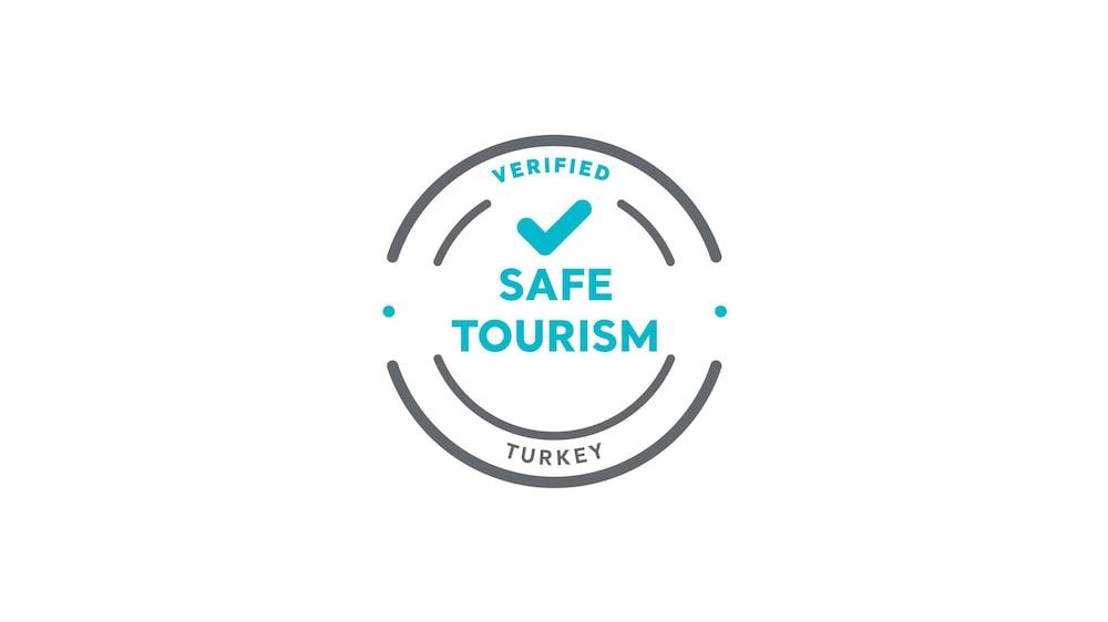 Surtel Hotel كوشاداسيه المظهر الخارجي الصورة