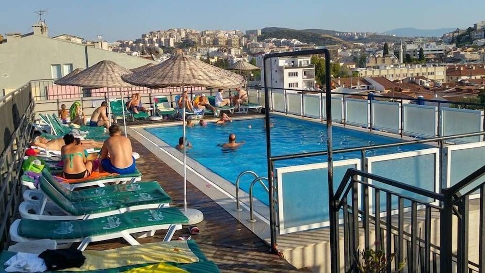 Surtel Hotel كوشاداسيه المظهر الخارجي الصورة