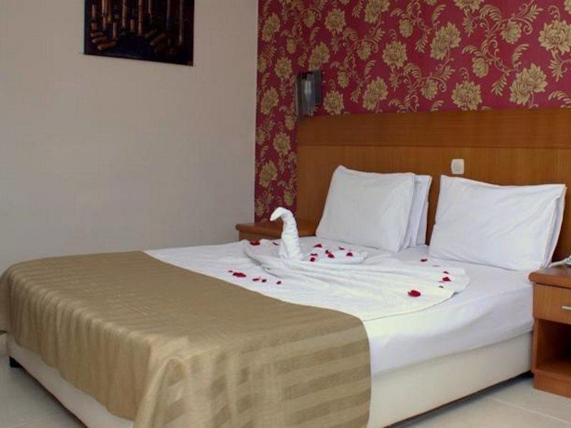 Surtel Hotel كوشاداسيه المظهر الخارجي الصورة