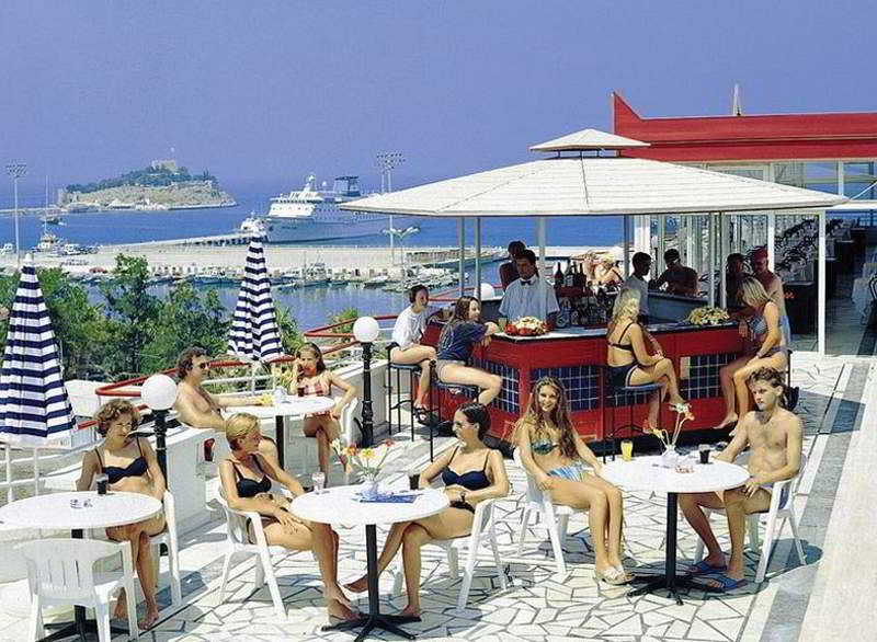 Surtel Hotel كوشاداسيه المظهر الخارجي الصورة