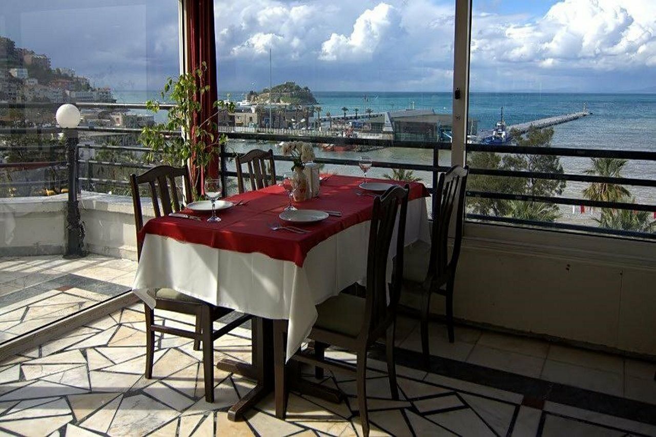 Surtel Hotel كوشاداسيه المظهر الخارجي الصورة