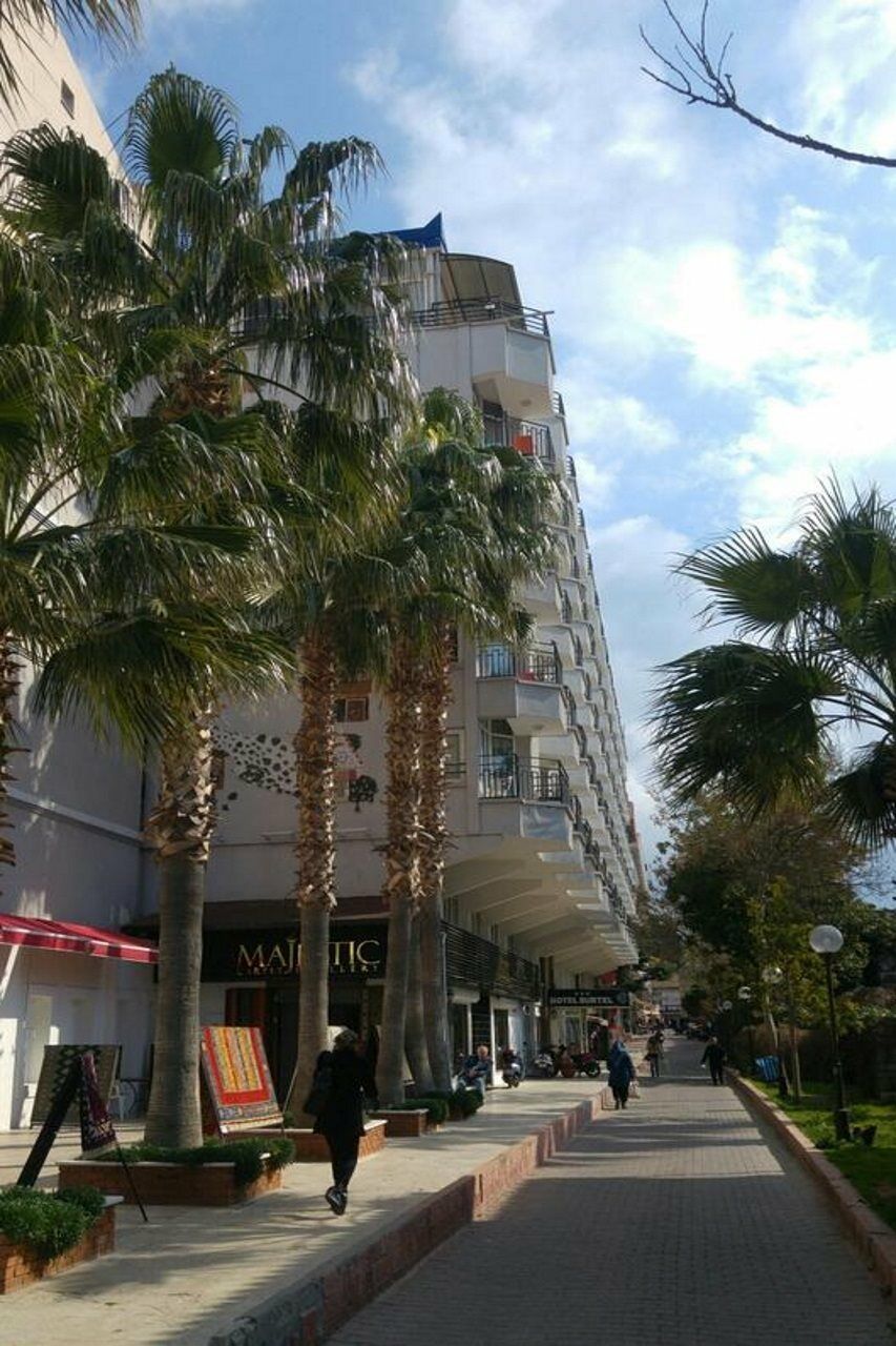 Surtel Hotel كوشاداسيه المظهر الخارجي الصورة